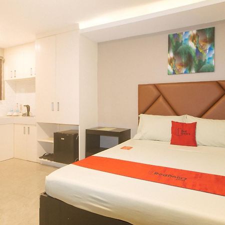 Reddoorz Plus At Seventy Five Inn Near Manila Airport Paranaque City Kültér fotó