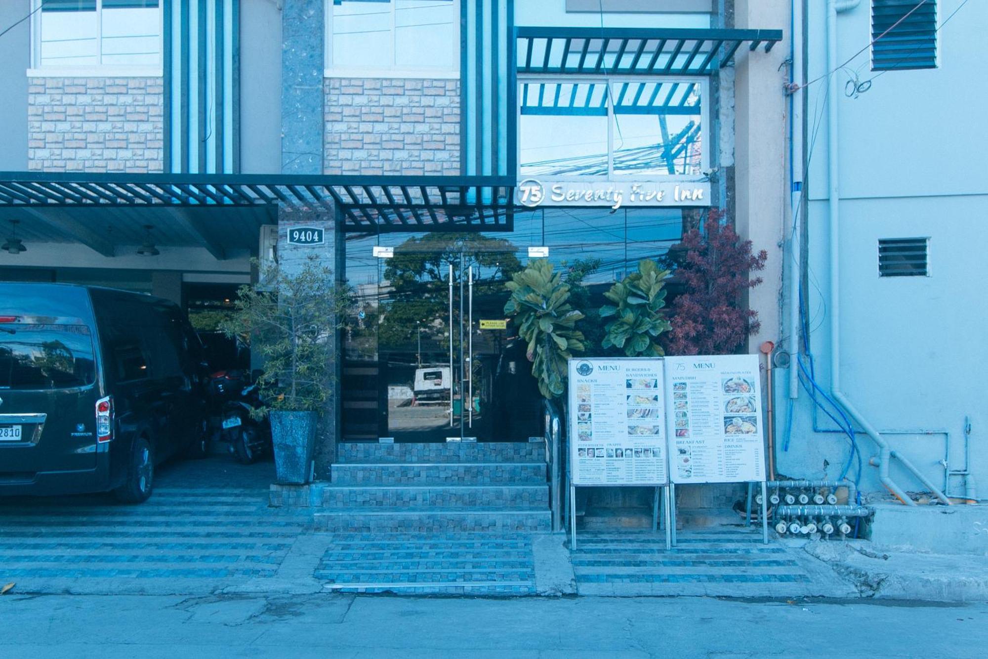 Reddoorz Plus At Seventy Five Inn Near Manila Airport Paranaque City Kültér fotó