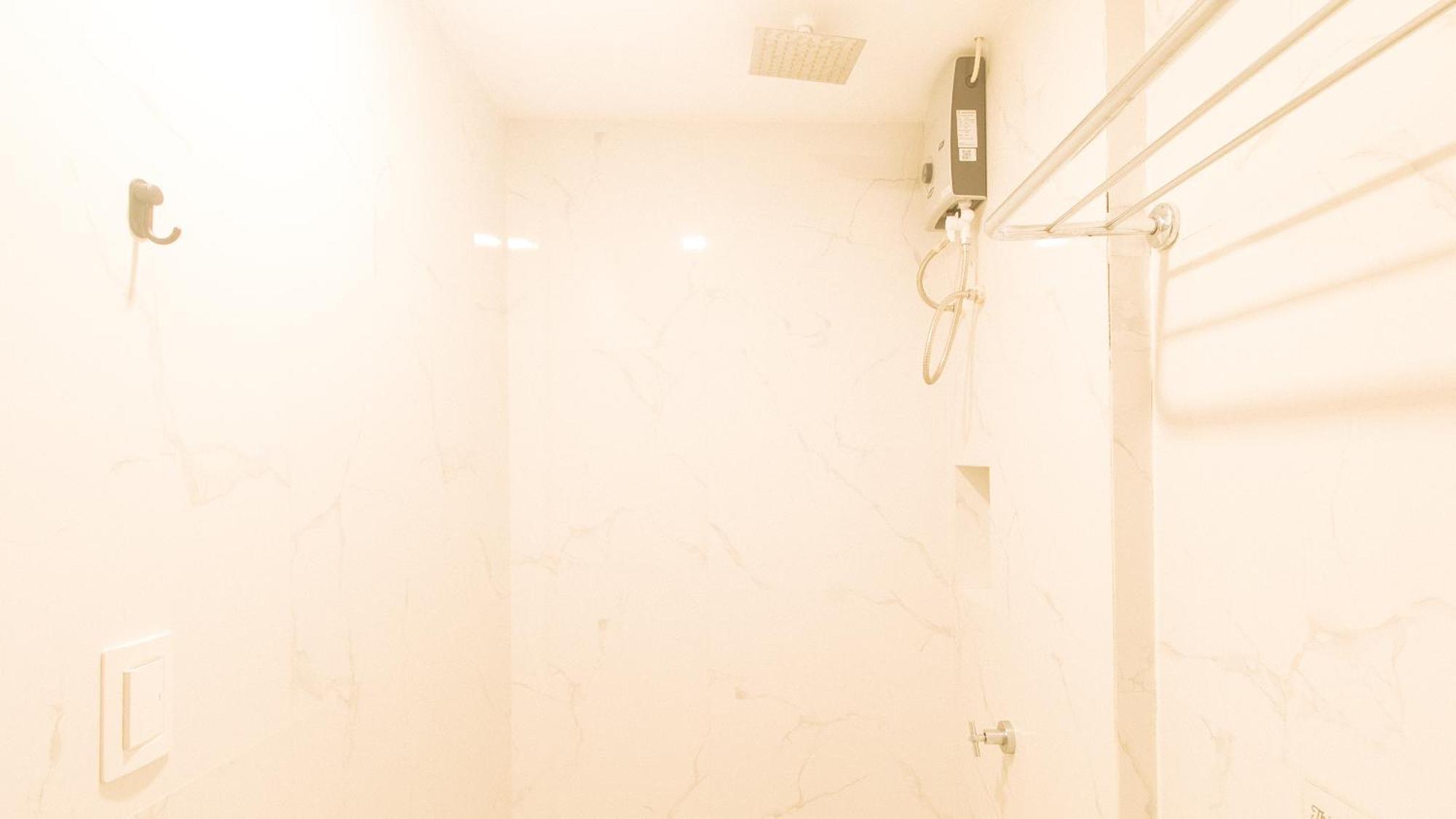 Reddoorz Plus At Seventy Five Inn Near Manila Airport Paranaque City Kültér fotó