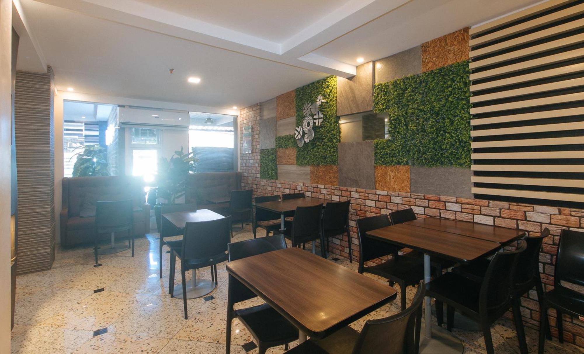Reddoorz Plus At Seventy Five Inn Near Manila Airport Paranaque City Kültér fotó
