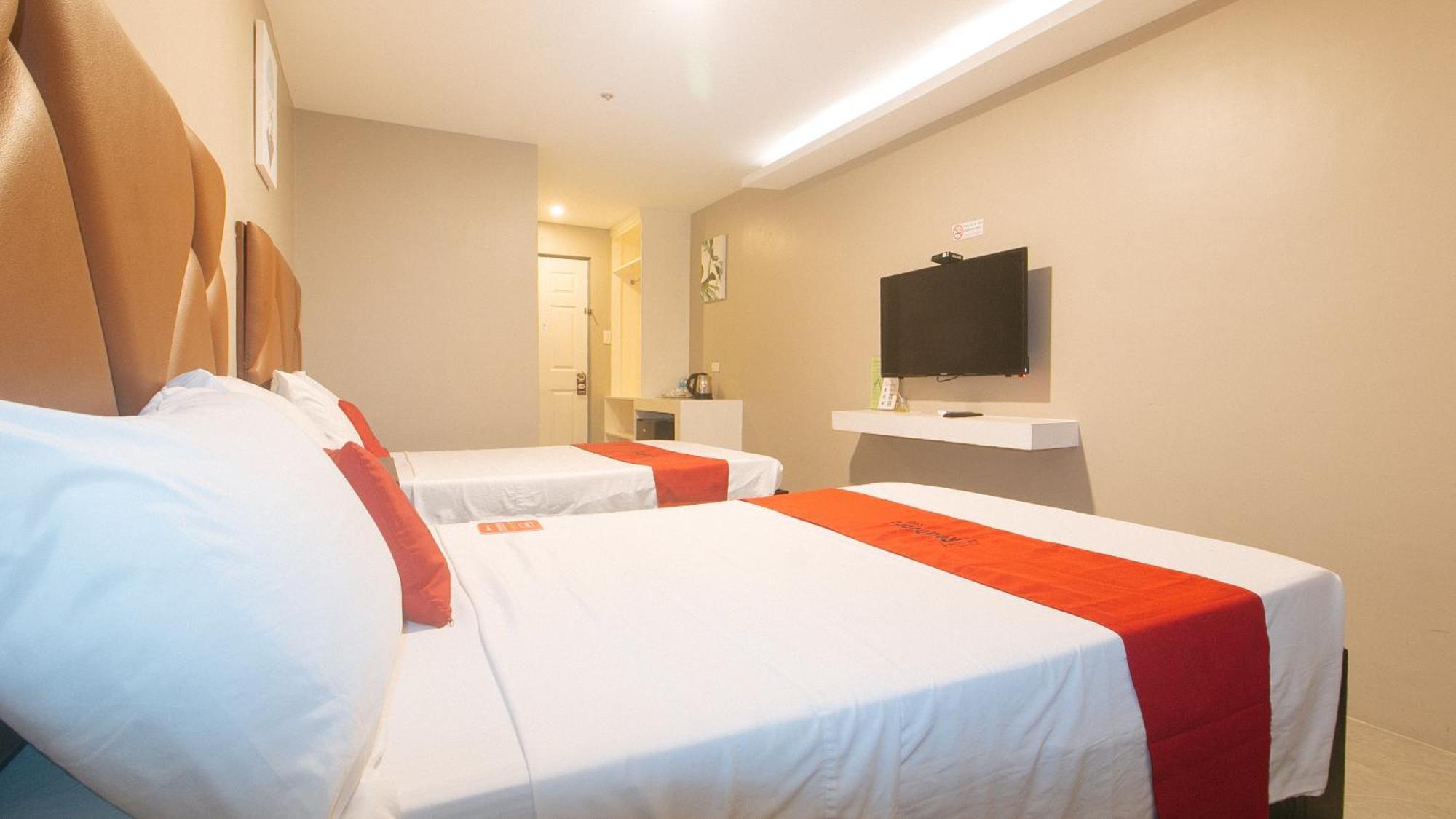Reddoorz Plus At Seventy Five Inn Near Manila Airport Paranaque City Kültér fotó