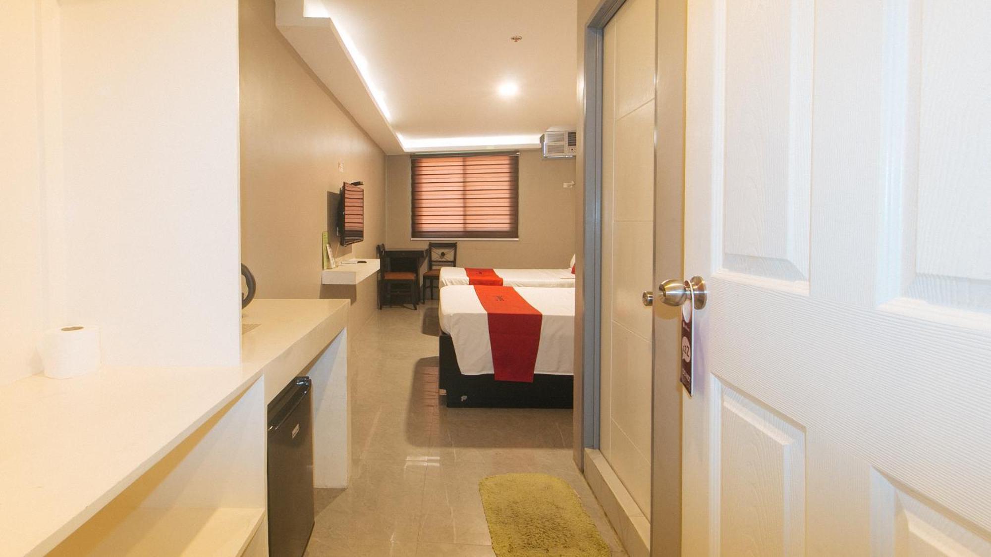 Reddoorz Plus At Seventy Five Inn Near Manila Airport Paranaque City Kültér fotó