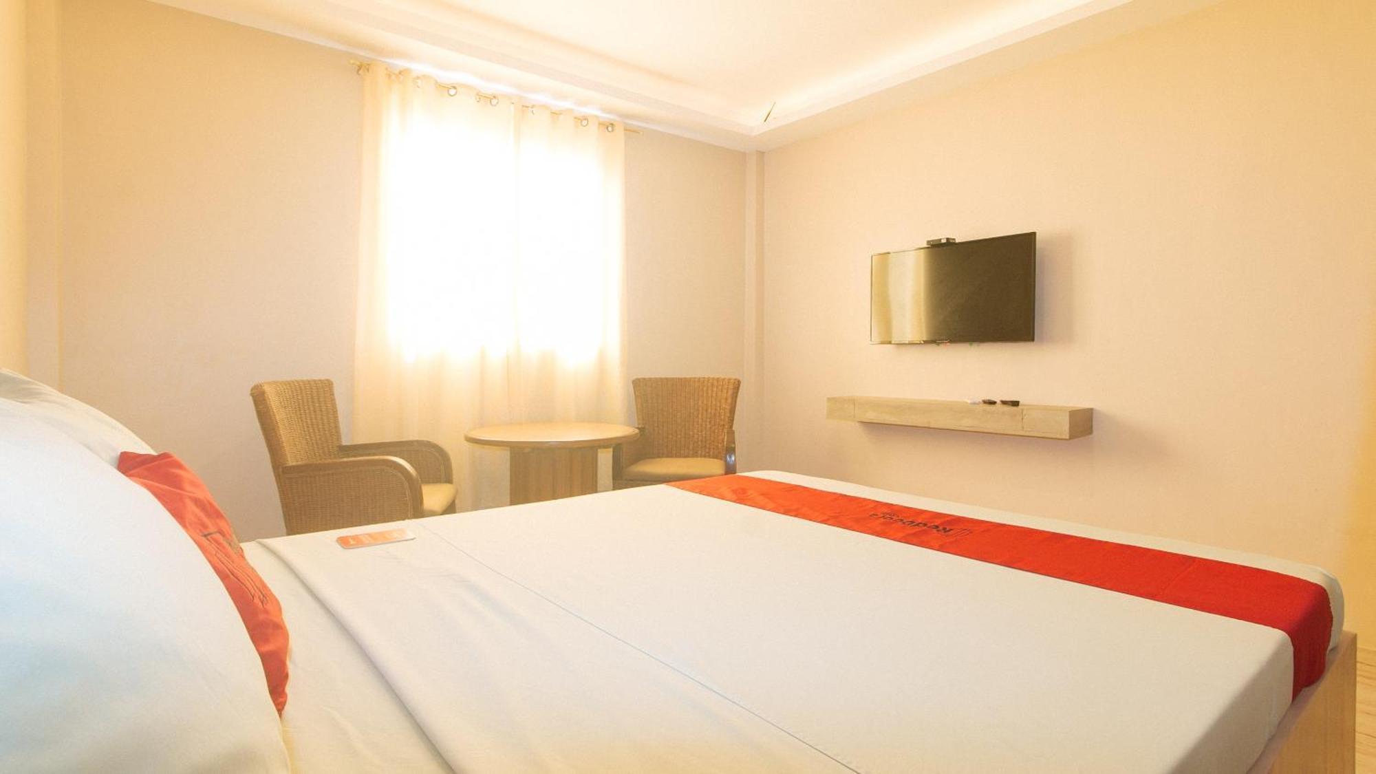 Reddoorz Plus At Seventy Five Inn Near Manila Airport Paranaque City Kültér fotó