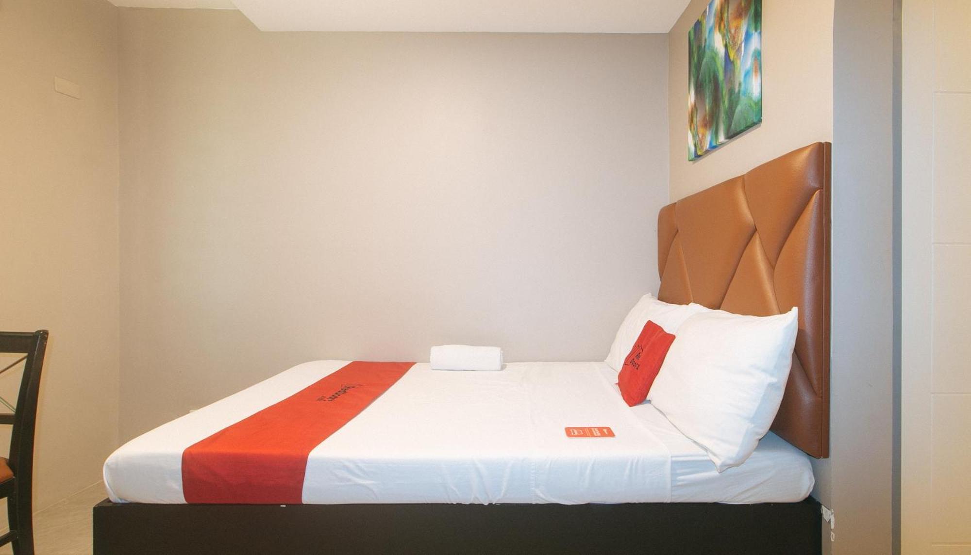 Reddoorz Plus At Seventy Five Inn Near Manila Airport Paranaque City Kültér fotó