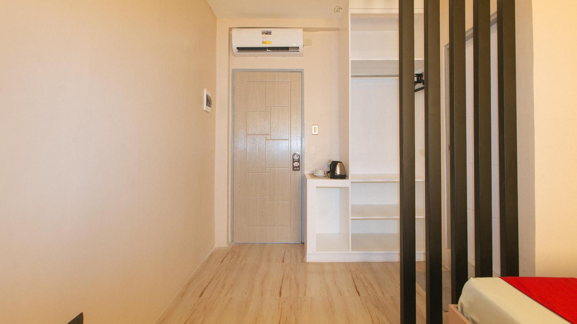 Reddoorz Plus At Seventy Five Inn Near Manila Airport Paranaque City Kültér fotó